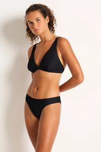 M&L Classic V One Piece Black