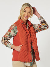 Load image into Gallery viewer, Brighton Puffer Vest Maple