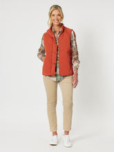 Load image into Gallery viewer, Brighton Puffer Vest Maple