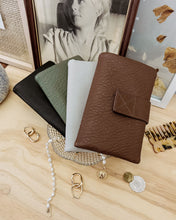 Load image into Gallery viewer, Bailey Wallet Khaki