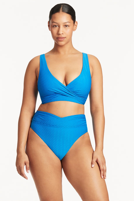 Honeycomb Cross Front Multifit Top Capri