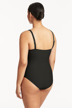 Load image into Gallery viewer, Honeycomb Cross Front Multifit One Piece Black