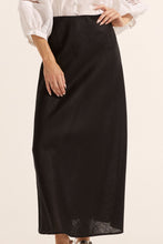 Load image into Gallery viewer, blend skirt - black