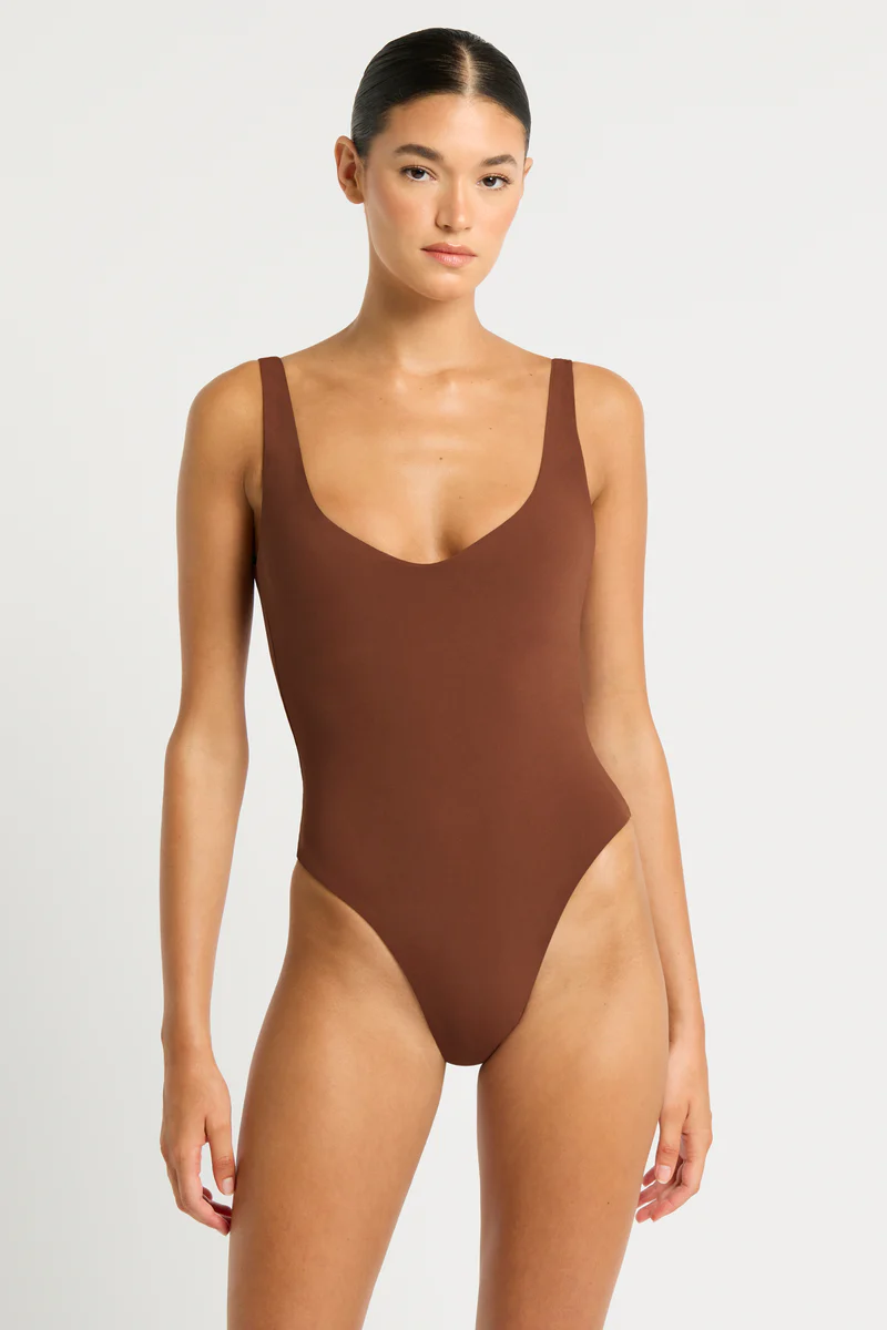 Lucia one piece Black/Arabica