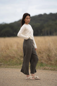 Ivy Linen Crop Pants - Khaki