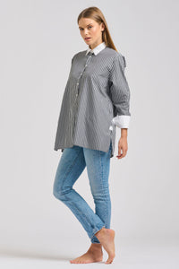 The Lady Banker Relaxed Girlfriend Shirt - Midnight Wide Stripe